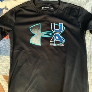2 under armour boys tshirts size 7 and YSM